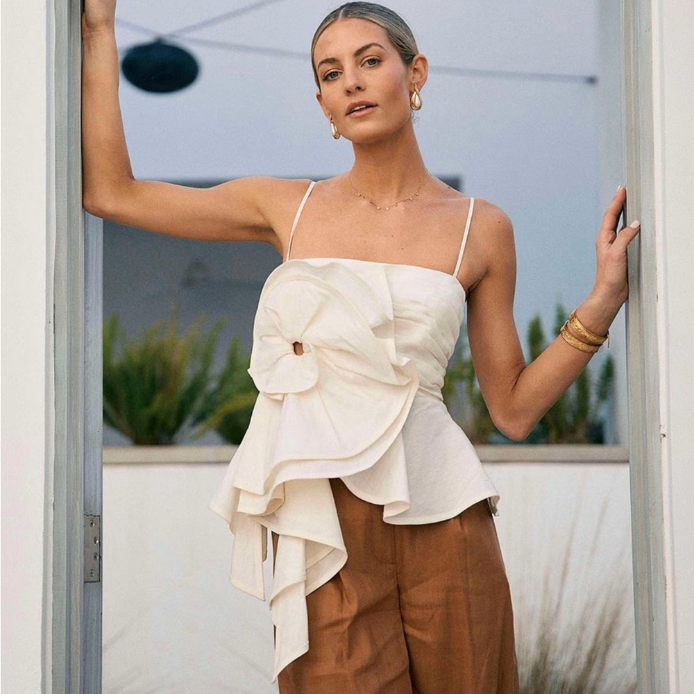Antonio Melani x M.G. Style Alys Linen Blend Voluminous Flower Top